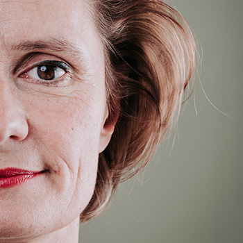 Armelle <strong>Debuchy</strong>